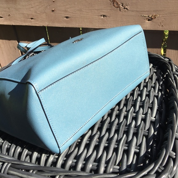 Authentic Blue Coach Zip Top Tote - EUC - Picture 6 of 14